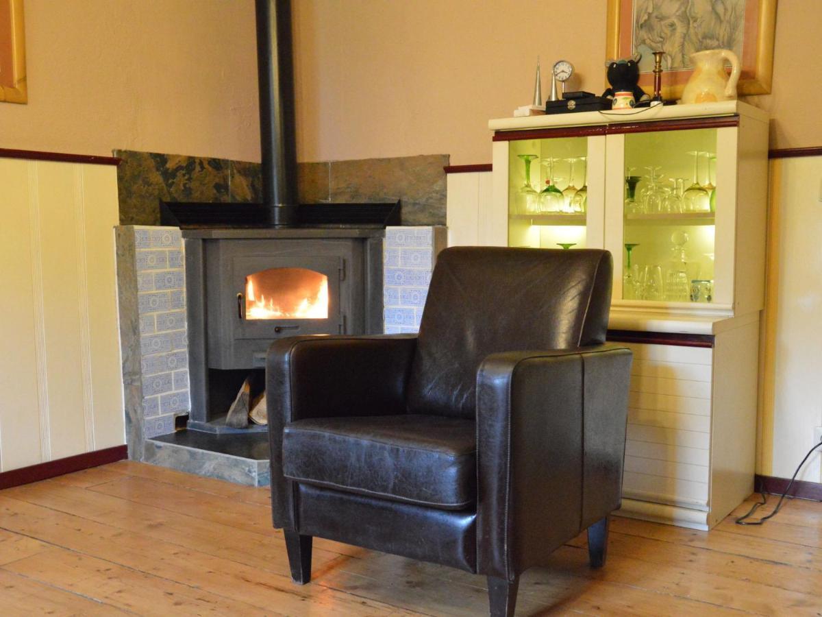 Spacious Holiday Home With Sauna In Celles Sur Plaine إِجويشا الغرفة الصورة
