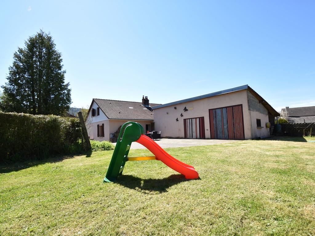 Spacious Holiday Home With Sauna In Celles Sur Plaine إِجويشا المظهر الخارجي الصورة